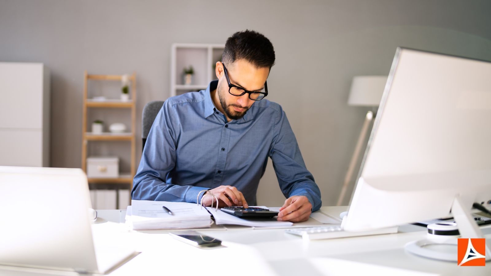 When Do You Need an Israeli Accountant?